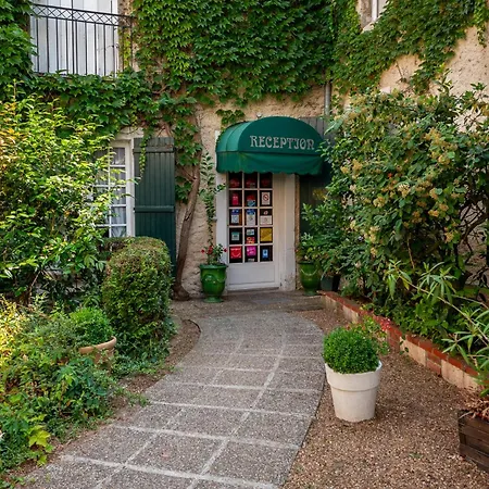 Le Relais Cicero Couette-café 3*