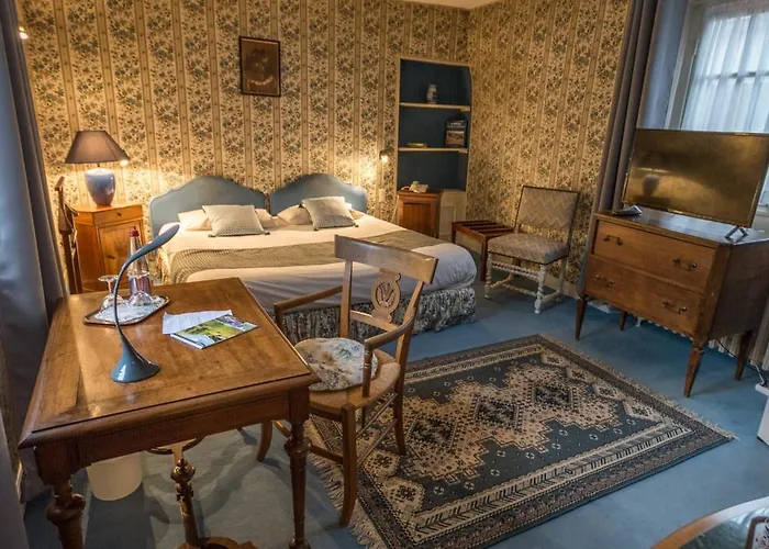 Le Relais Cicero Couette-café 3*